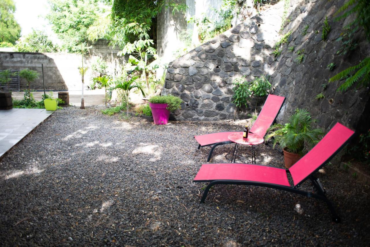 Le Bambou T3 Centre Ville Sainte Clotilde Rez De Jardin Bois de Nefles  Εξωτερικό φωτογραφία